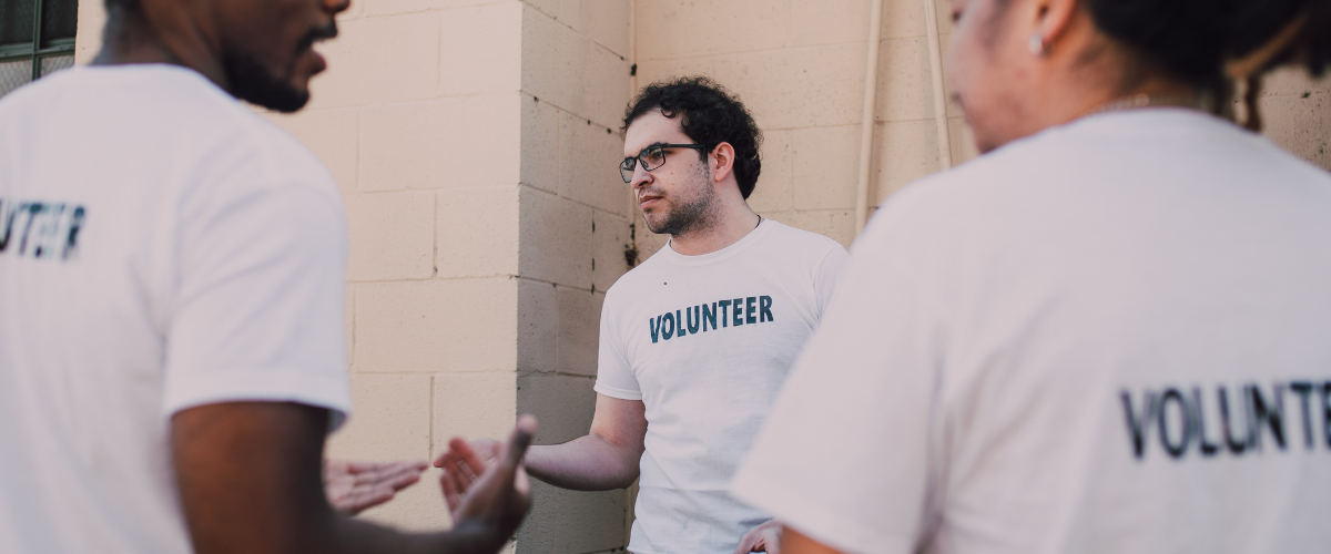 International students volunteering with a community project in Tanzania during a gap year