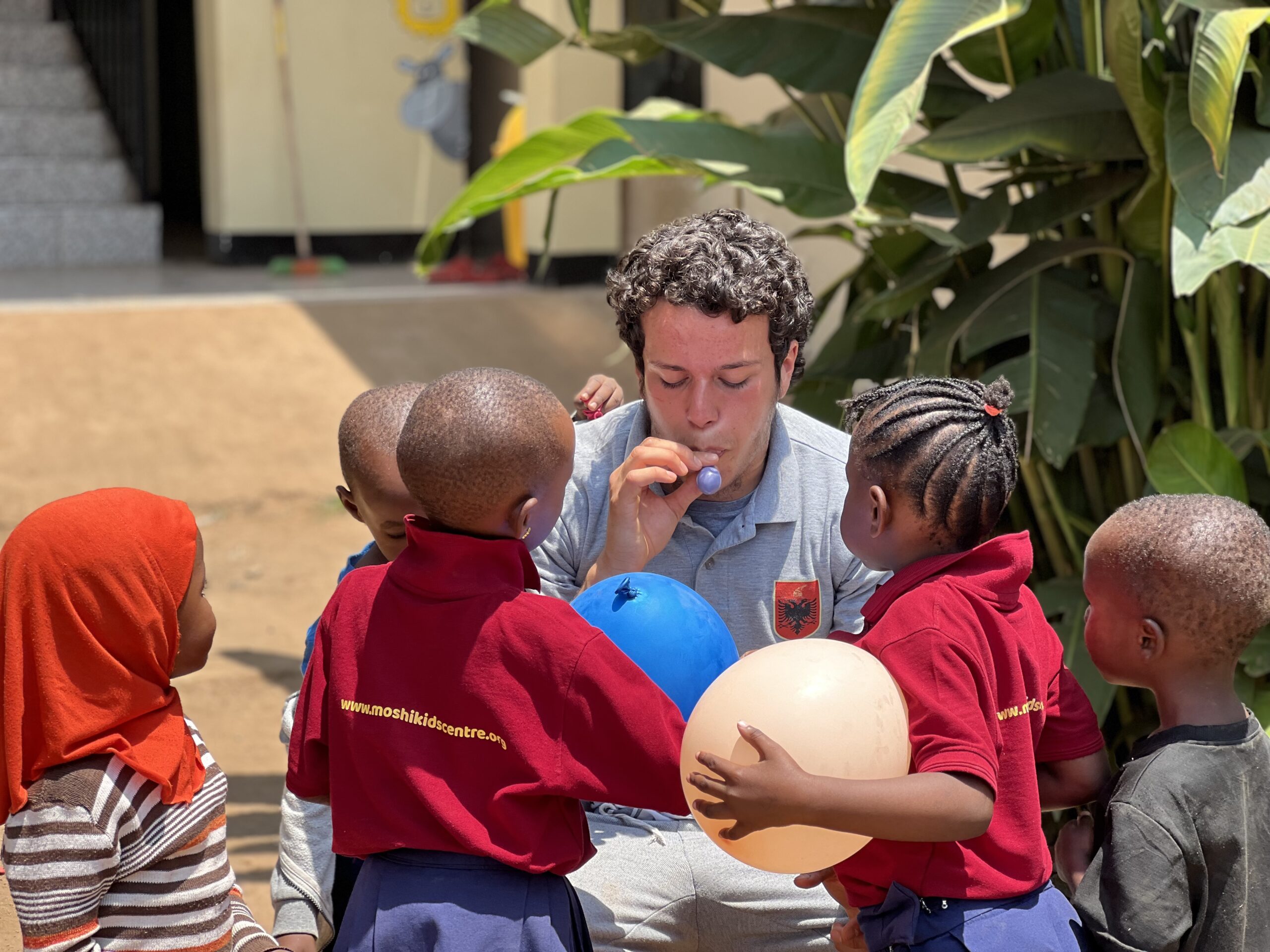 Summer volunteer programs Tanzania students working with community